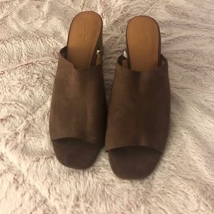 Universal Thread Open-toe Shoe